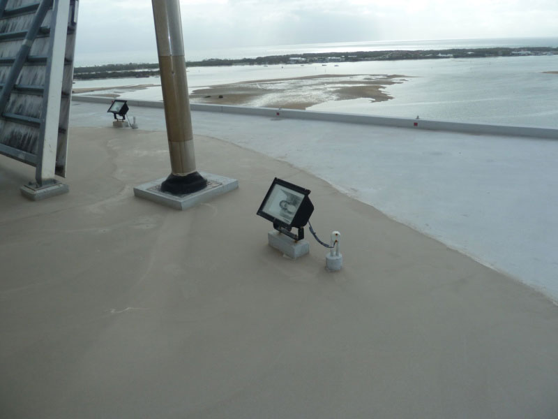 Self levelling concrete